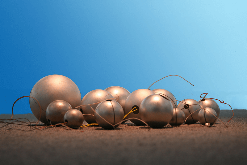 Transmission hydrophone sph&eacute;rique pour le sonar &agrave; balayage lat&eacute;ral