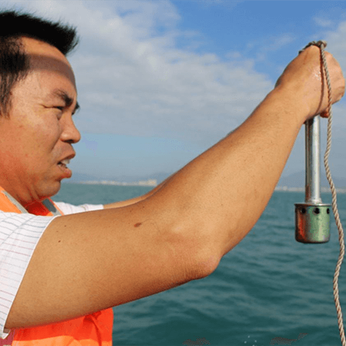 Effet de la température de polarisation sur les propriétés piézoélectriques (二)