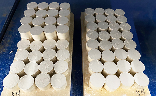 W3 (M4PQ1E2JP (YCASS4X