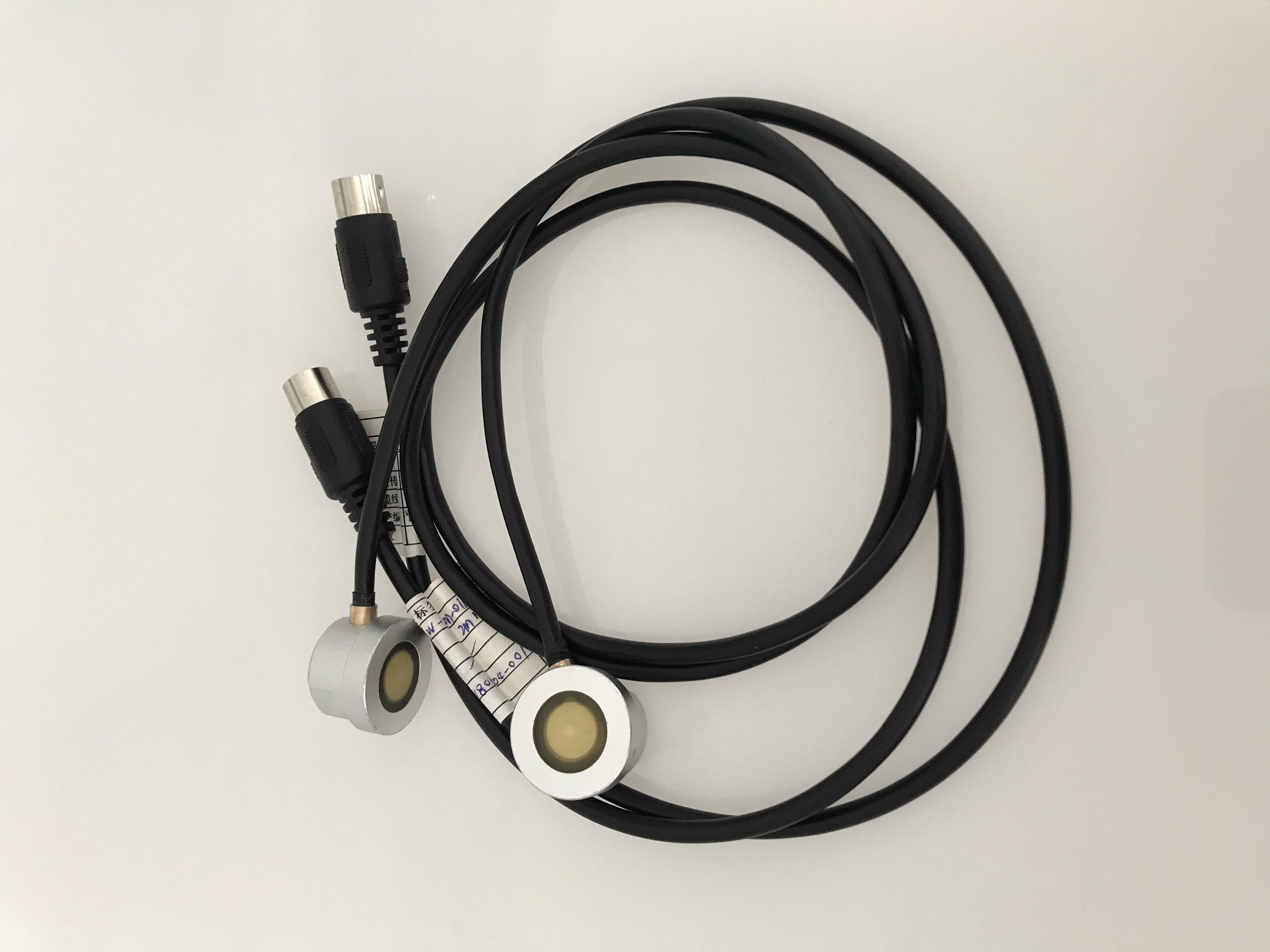 Transducteur de niveau de carburant &agrave; ultrasons 2 MHz pour la mesure de la profondeur