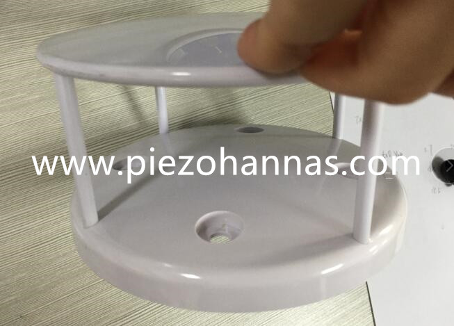 Transducteur &agrave; ultrasons &agrave; 200 kHz pour capteur d'an&eacute;mom&egrave;tre &agrave; ultrasons